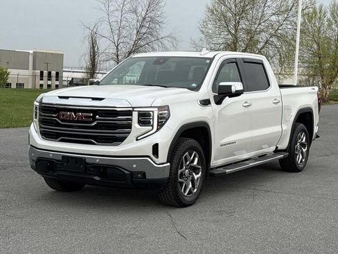 Used 2024 GMC Sierra 1500 SLT w/ SLT Premium Plus Package AWD/4WD image 28