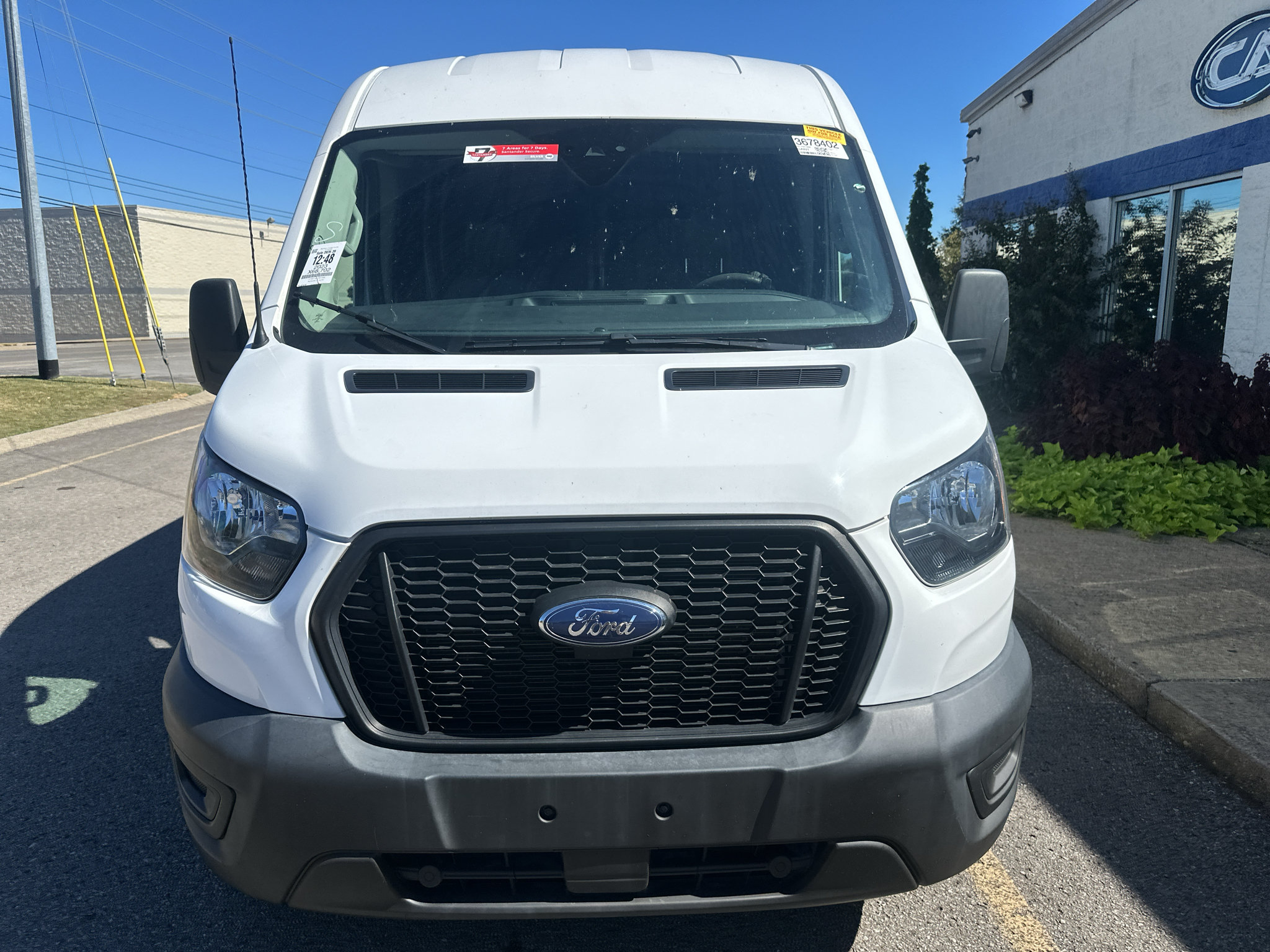 Used 2023 Ford Transit 250 Medium Roof w/ Load Area Protection Package RWD image 9