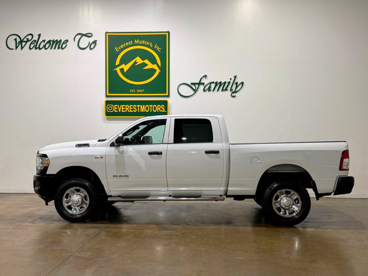 Used 2022 RAM 2500 Tradesman AWD/4WD image 5