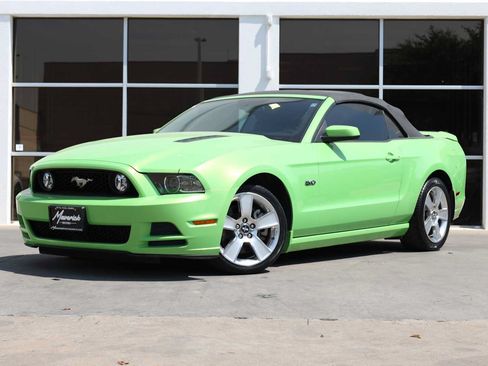 Used 2013 Ford Mustang GT RWD image 1