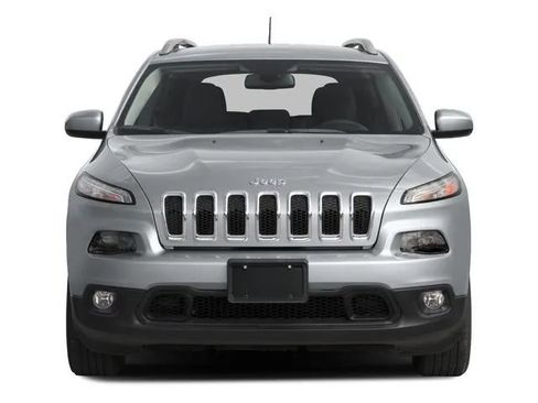 Used 2016 Jeep Cherokee Latitude w/ Cold Weather Group image 7