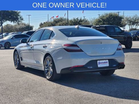 Used 2022 Genesis G70 2.0T image 3