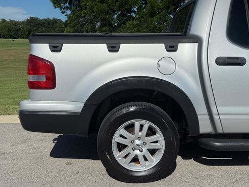 Used 2010 Ford Explorer Sport Trac XLT RWD image 40
