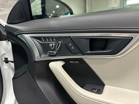 Used 2023 Jaguar F-TYPE Coupe RWD image 35