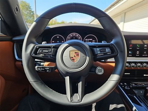 Certified 2025 Porsche 911 Carrera image 32