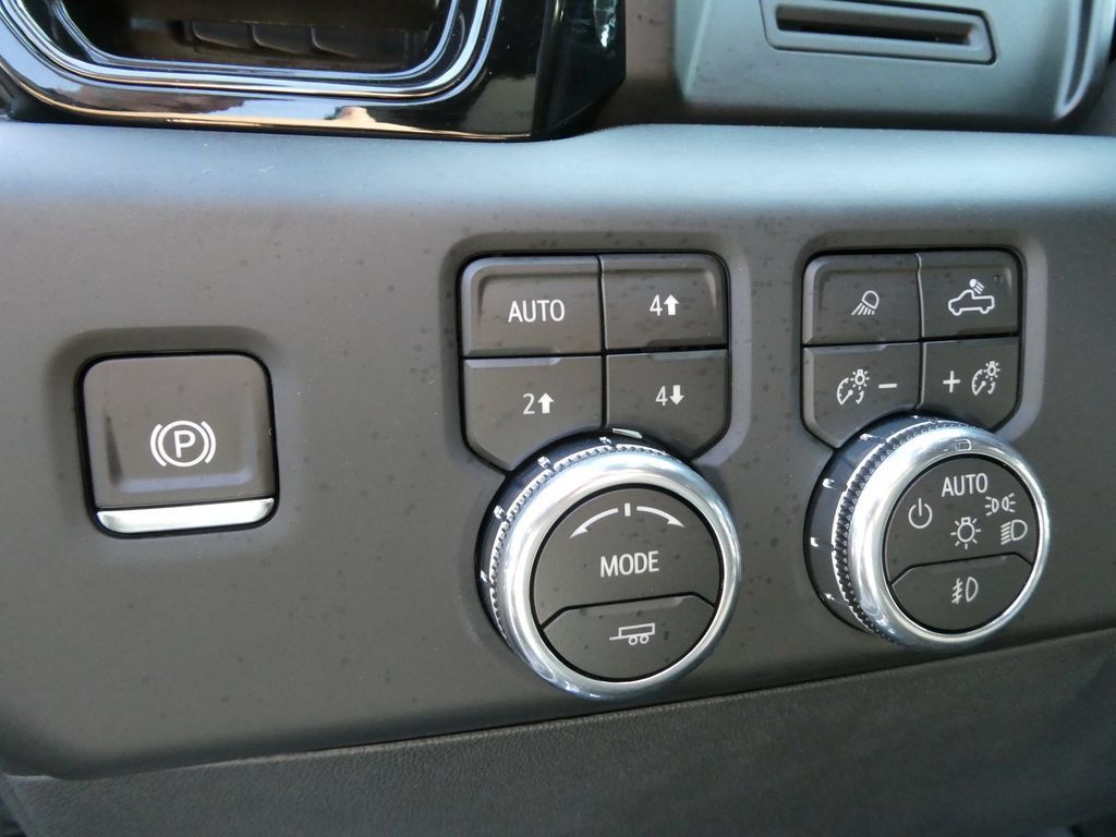 Certified 2026 GMC Sierra 1500 AT4 w/ AT4 Premium Package AWD/4WD image 27