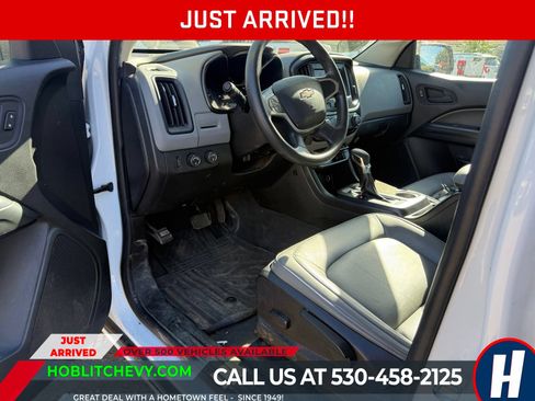 Used 2022 Chevrolet Colorado W/T w/ WT Convenience Package AWD/4WD image 5