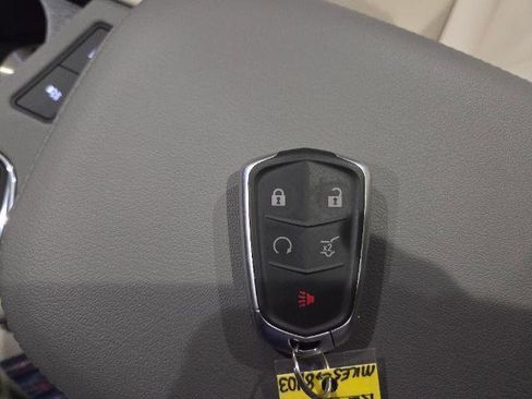 Used 2024 Cadillac XT6 Premium Luxury w/ Technology Package image 28