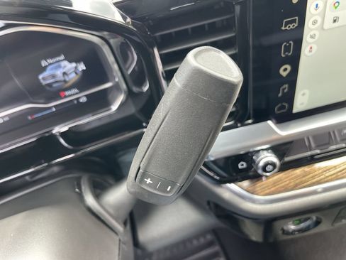 Used 2023 GMC Sierra 1500 Elevation AWD/4WD image 16