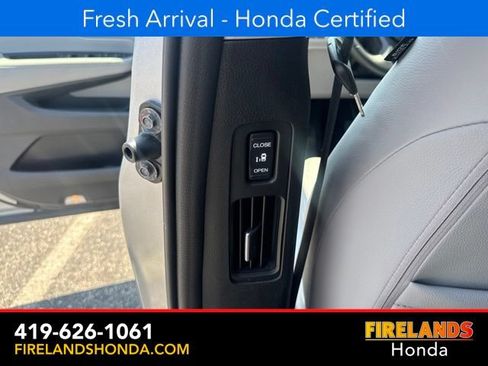 Used 2024 Honda Odyssey EX-L image 32