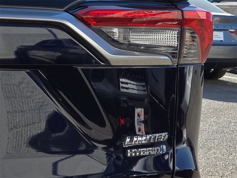 Used 2024 Toyota RAV4 Limited image 12