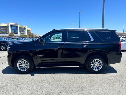 Used 2025 Chevrolet Tahoe LT RWD image 2