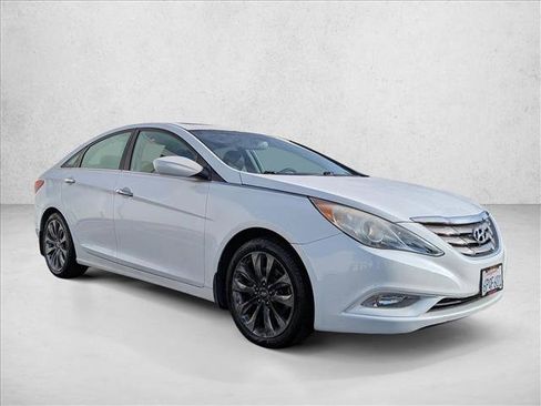 Used 2011 Hyundai Sonata SE w/ Navigation & Sunroof Pkg 4 image 3