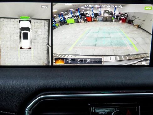 Used 2025 Nissan Armada Platinum image 29