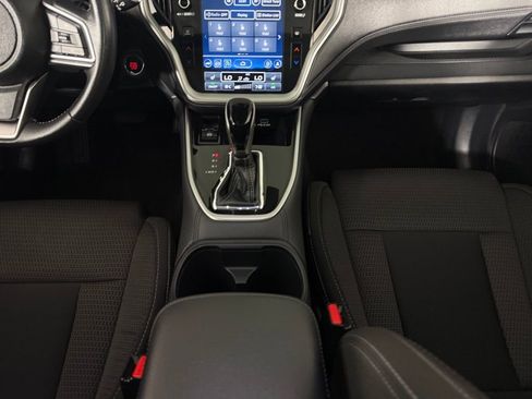 Used 2025 Subaru Outback Premium AWD/4WD image 16