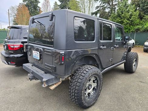 Used 2010 Jeep Wrangler Unlimited Sahara w/ Limited Group image 3