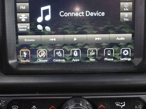 Used 2022 Jeep Wrangler Unlimited Rubicon 4xe w/ Cold Weather Group AWD/4WD image 26