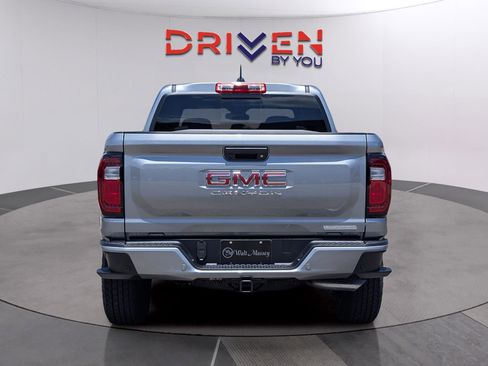 New 2025 GMC Canyon Elevation w/ Convenience Package image 4