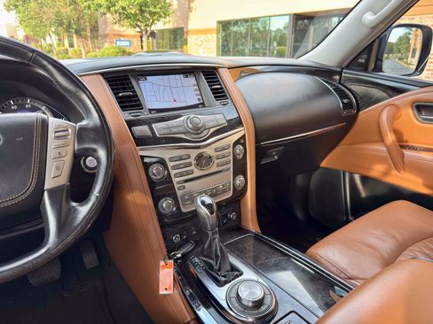 Used 2019 INFINITI QX80 Luxe w/ 22" Wheel Package AWD/4WD image 39