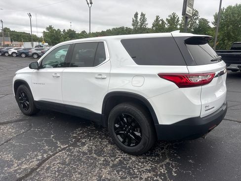 Used 2019 Chevrolet Traverse LS FWD image 3