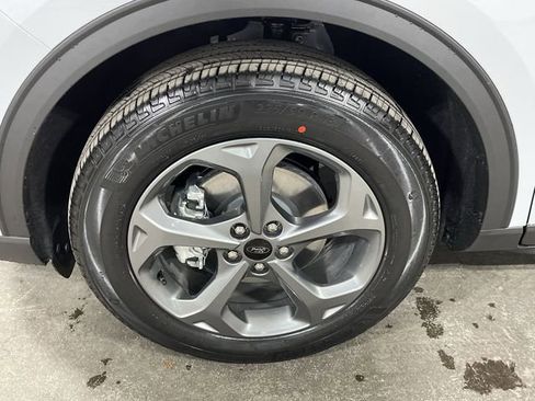New 2026 Ford Escape ST-Line w/ Cold Weather Package AWD/4WD image 22