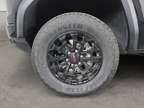 Certified 2026 GMC Canyon Elevation w/ Convenience Package AWD/4WD image 9