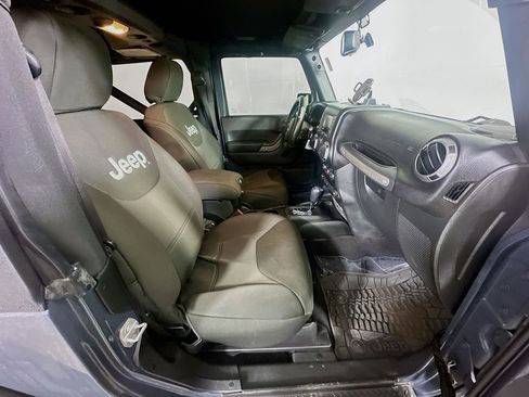 Used 2016 Jeep Wrangler Sport image 11