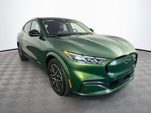 Certified 2025 Ford Mustang Mach-E Premium w/ Interior Protection Package AWD/4WD image 4