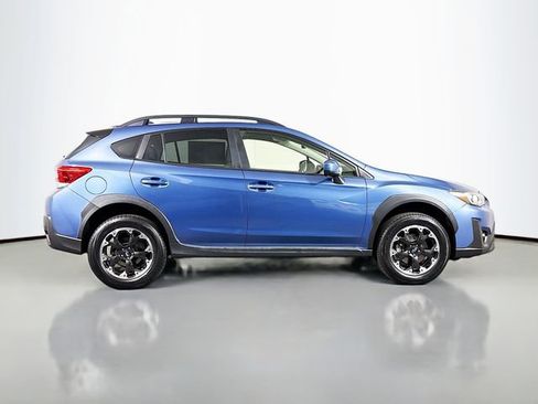 Used 2021 Subaru Crosstrek 2.0i Premium w/ Moonroof Package AWD/4WD image 9