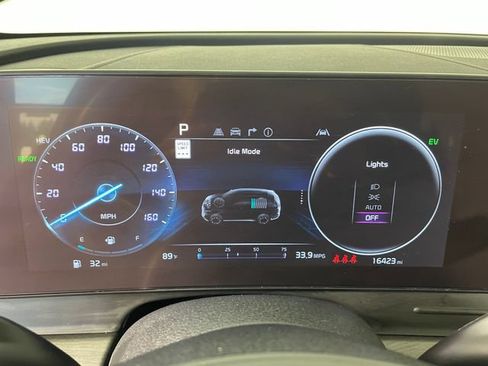 Certified 2025 Kia Sportage X-Line Prestige AWD/4WD image 5