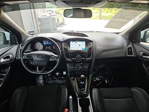 Used 2016 Ford Focus RS AWD/4WD image 21