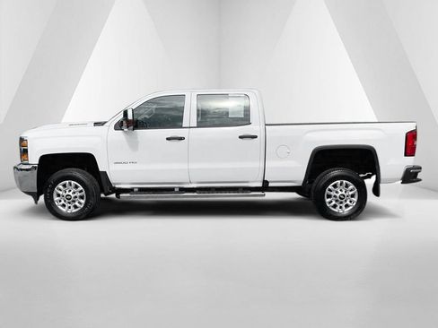 Used 2018 Chevrolet Silverado 3500 W/T w/ WT Fleet Convenience Package AWD/4WD image 4