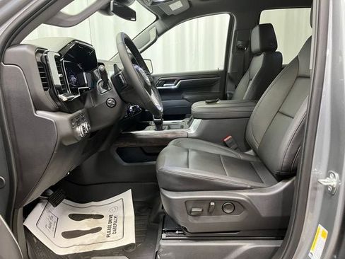 New 2025 GMC Sierra 1500 SLT w/ SLT Premium Package image 4