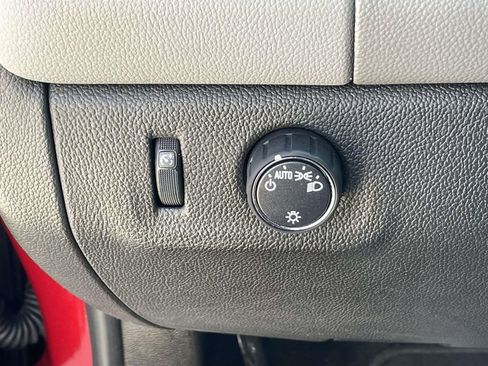 Used 2021 Chevrolet Colorado W/T w/ Custom Special Edition image 18