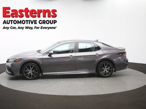 Used 2024 Toyota Camry SE w/ Cold Weather Package FWD image 55