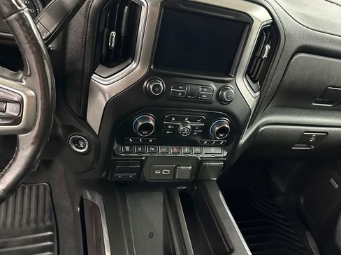 Used 2020 Chevrolet Silverado 2500 LTZ w/ LTZ Premium Package AWD/4WD image 16