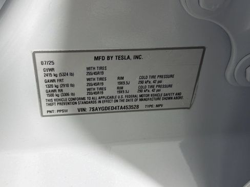 Used 2026 Tesla Model Y 2WD image 24