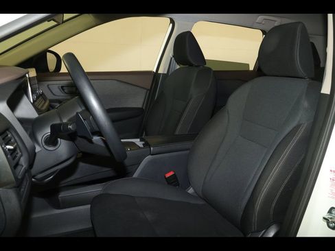 Used 2023 Nissan Rogue S FWD image 21