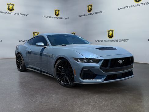 Used 2024 Ford Mustang GT RWD image 7