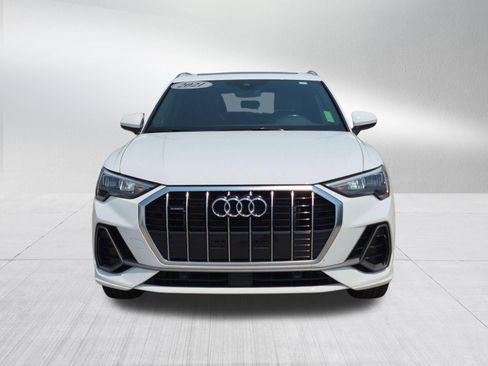 Used 2022 Audi Q3 2.0T Premium w/ Convenience Package AWD/4WD image 9