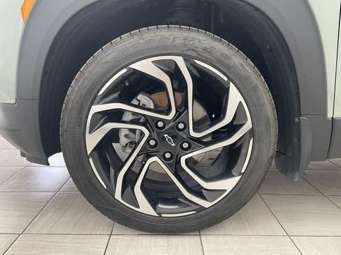 Certified 2024 Chevrolet TrailBlazer RS w/ Convenience Package AWD/4WD image 9
