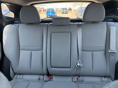 Used 2019 Nissan Rogue Sport SL image 24