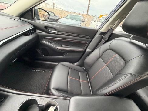 Used 2021 Nissan Altima 2.5 SR image 18