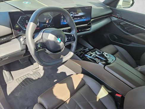 Used 2024 BMW 530i w/ Convenience Package RWD image 10