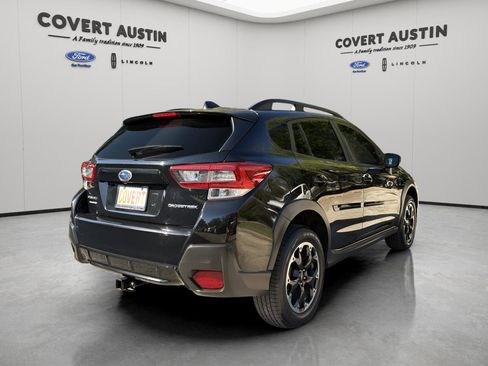 Used 2021 Subaru Crosstrek 2.0i Premium w/ Moonroof Package image 5