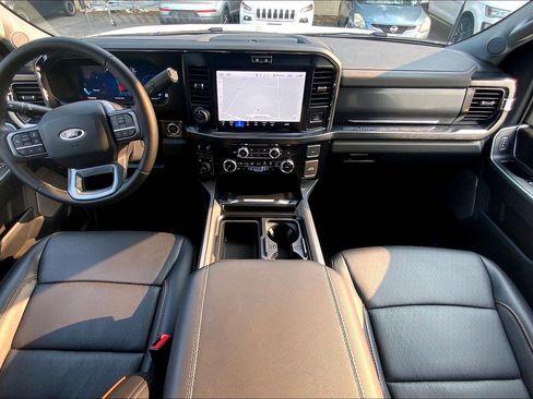 Used 2026 Ford F250 Lariat w/ Lariat Premium Package AWD/4WD image 17