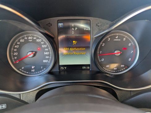 Used 2017 Mercedes-Benz GLC 300 4MATIC image 16