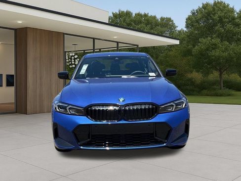 New 2026 BMW 330i Sedan w/ M Sport Package RWD image 4