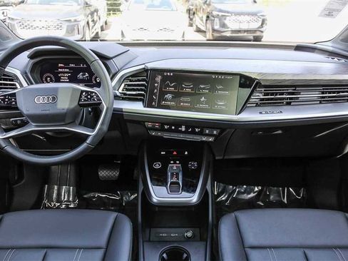 Used 2025 Audi Q4 e-tron Premium Plus w/ Premium Plus image 13