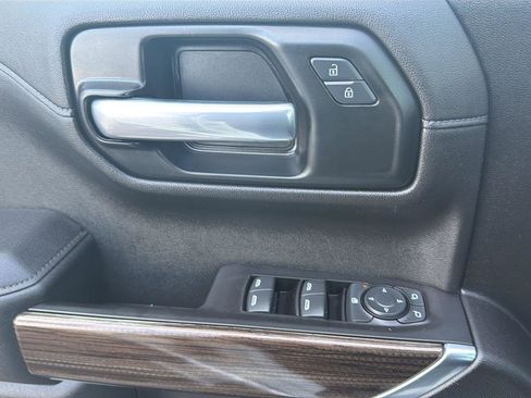 Used 2021 Chevrolet Silverado 1500 RST image 12